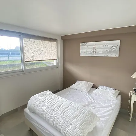 別荘 Family Nest Located In エルマンヴィル・シュル・メール