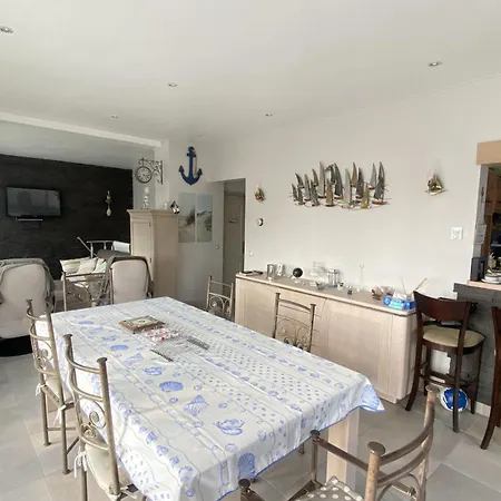 Family Nest Located In